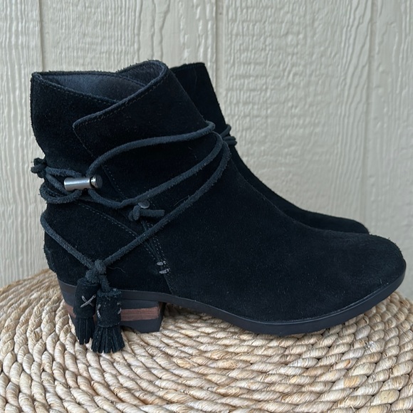 Sorel Farah Waterproof Booties Size 7 - Picture 3 of 8